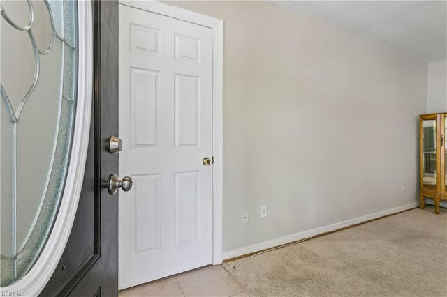 134 Saint Stephens DR, Newport News, VA 23602