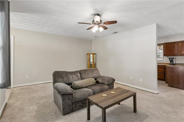 134 Saint Stephens DR, Newport News, VA 23602