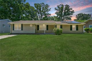 134 Saint Stephens DR, Newport News, VA 23602