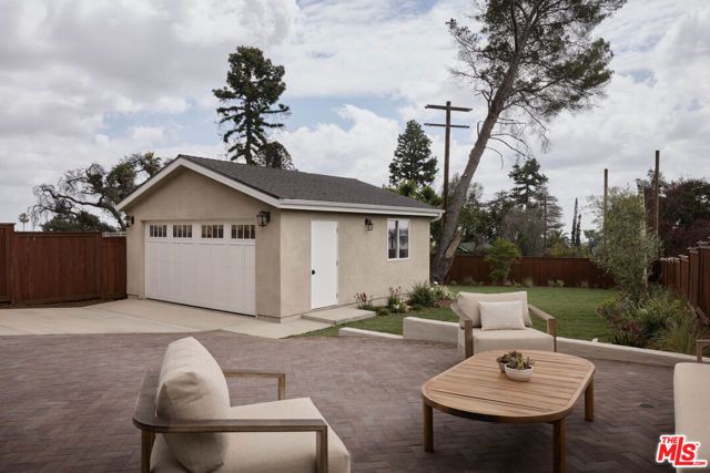 1108 E Palm Street, Altadena, CA 91001