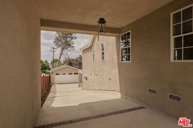 1108 E Palm Street, Altadena, CA 91001