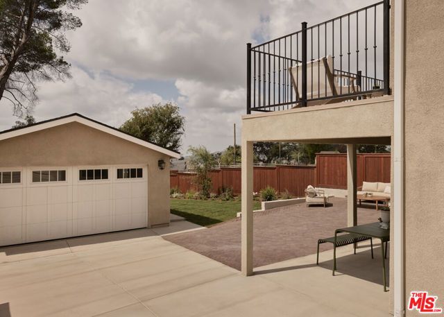 1108 E Palm Street, Altadena, CA 91001