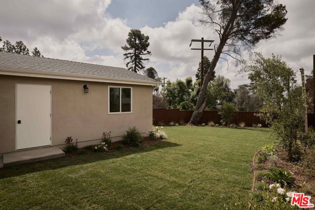 1108 E Palm Street, Altadena, CA 91001