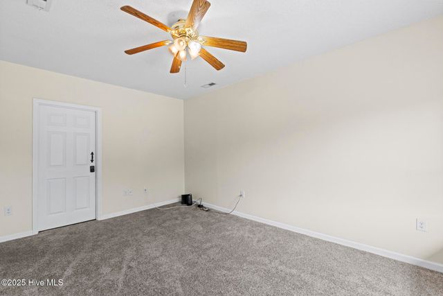 1041 Birchwood Lane, Jacksonville, NC 28546