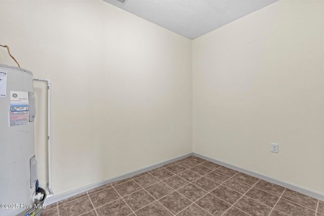 1041 Birchwood Lane, Jacksonville, NC 28546