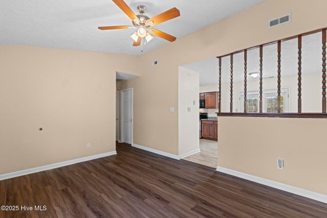 1041 Birchwood Lane, Jacksonville, NC 28546