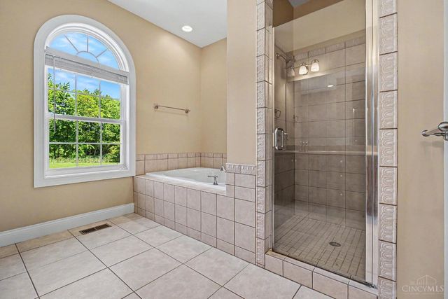 1030 Arabian Run Drive, Washington Twp, OH 45113