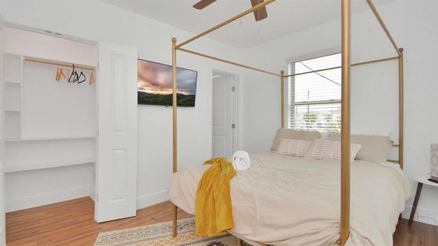 2825 Ball Street, Galveston, TX 77550