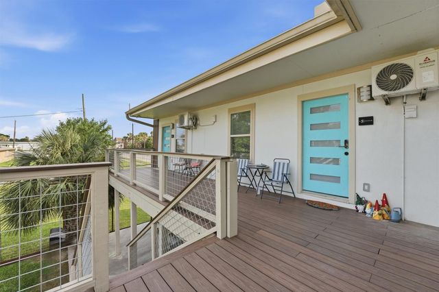 2825 Ball Street, Galveston, TX 77550