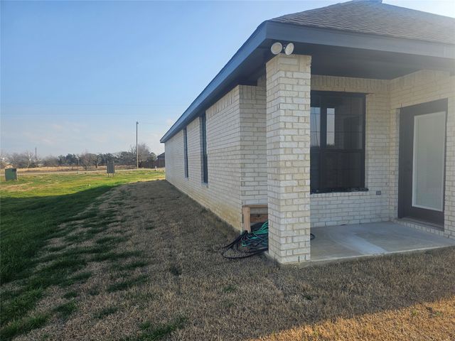 3410 Dobbins Road, Corsicana, TX 75110