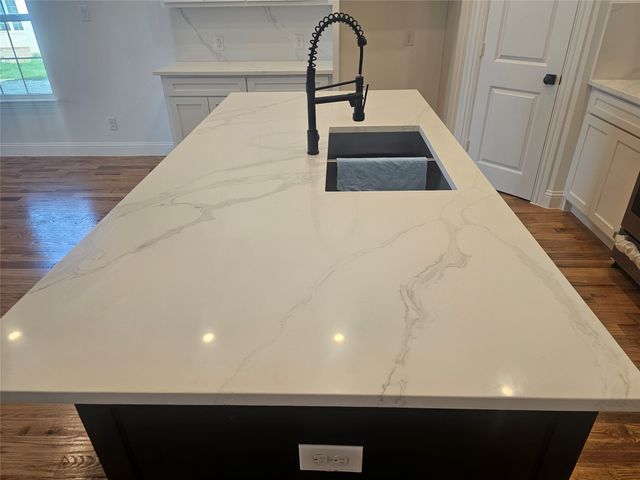 3410 Dobbins Road, Corsicana, TX 75110