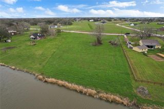 708 Winchester Trail, Angleton, TX 77515
