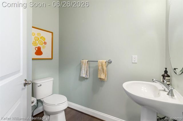 23822 Seminole Trail, Novi, MI 48375