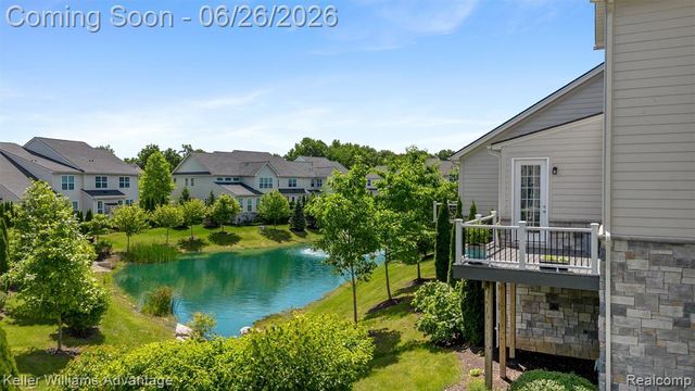 23822 Seminole Trail, Novi, MI 48375