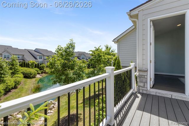 23822 Seminole Trail, Novi, MI 48375