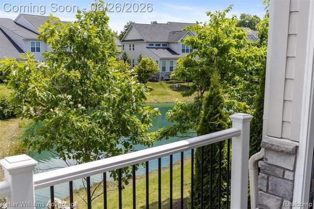 23822 Seminole Trail, Novi, MI 48375