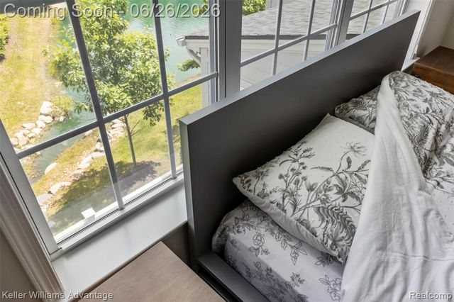 23822 Seminole Trail, Novi, MI 48375