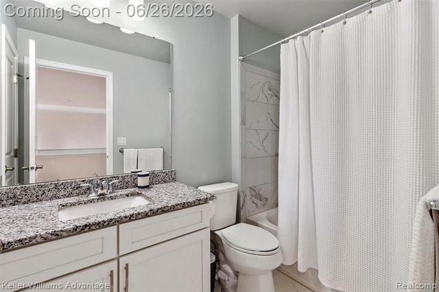 23822 Seminole Trail, Novi, MI 48375