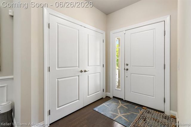 23822 Seminole Trail, Novi, MI 48375