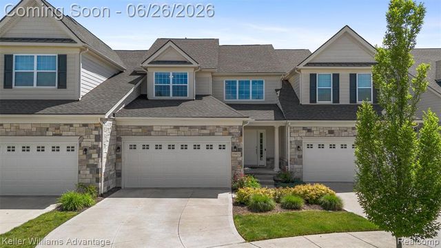 23822 Seminole Trail, Novi, MI 48375