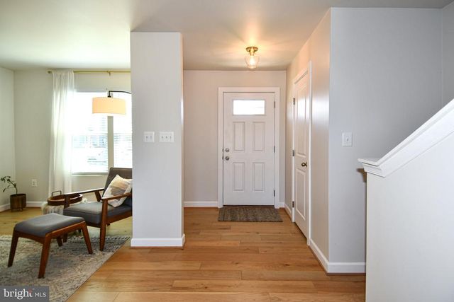 5042 GODWINS LANDING DR, Remington, VA 22734