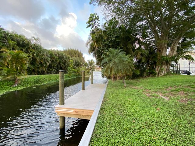 7500 W Lake Drive, Lake Clarke Shores, FL 33406