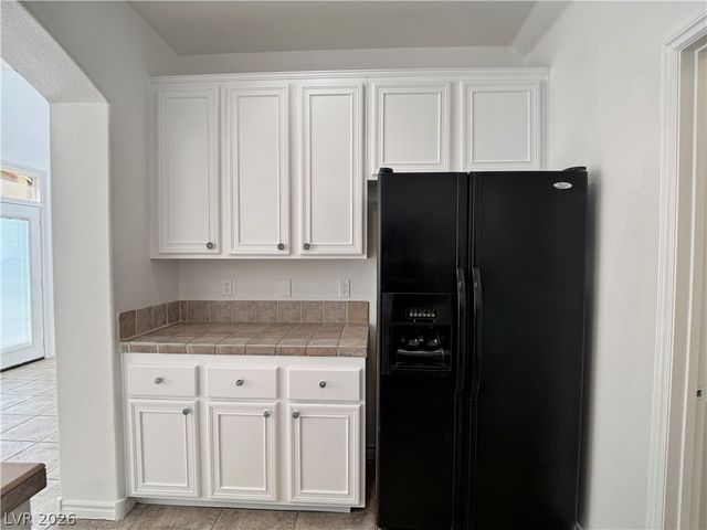 9113 Kinross Avenue, Las Vegas, NV 89145