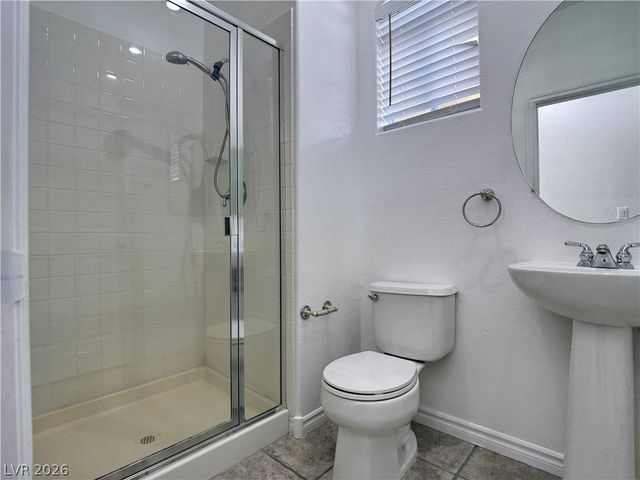 9113 Kinross Avenue, Las Vegas, NV 89145