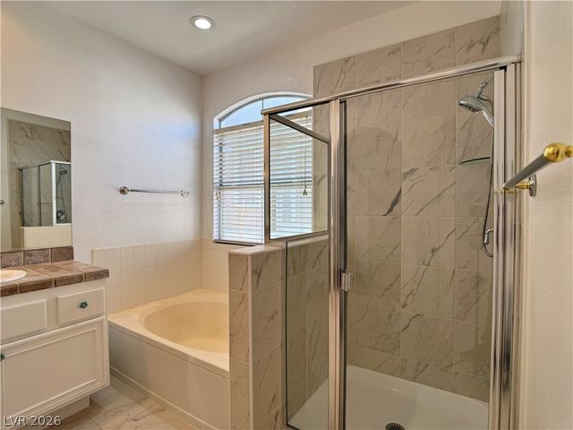 9113 Kinross Avenue, Las Vegas, NV 89145