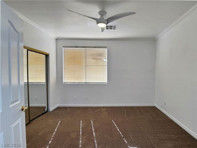 9113 Kinross Avenue, Las Vegas, NV 89145