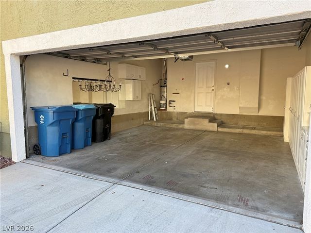 9113 Kinross Avenue, Las Vegas, NV 89145