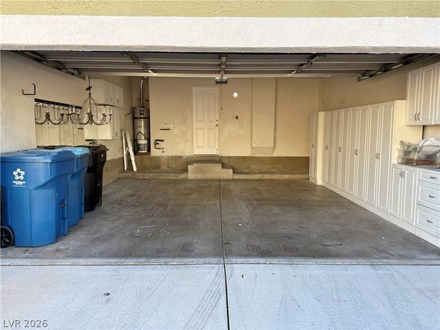 9113 Kinross Avenue, Las Vegas, NV 89145