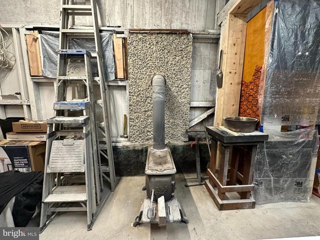 715 FURNACE RD, Wernersville, PA 19565