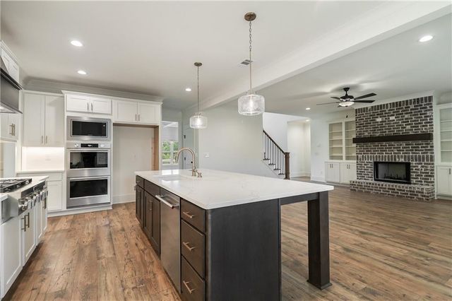 2113 Stonegate Way, Monroe, GA 30656