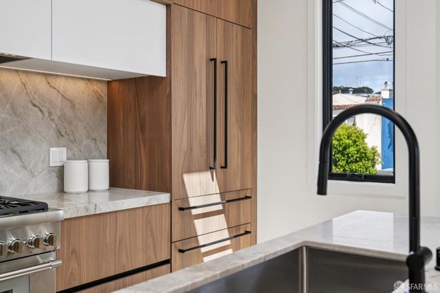 2341 28th Avenue, San Francisco, CA 94116