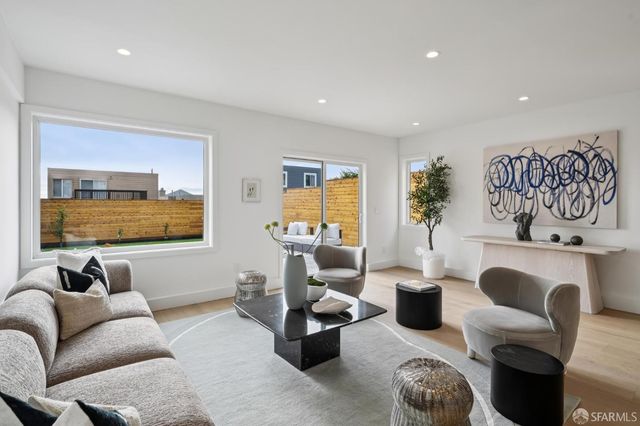 2341 28th Avenue, San Francisco, CA 94116