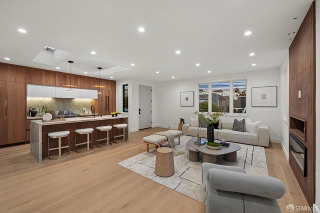 2341 28th Avenue, San Francisco, CA 94116