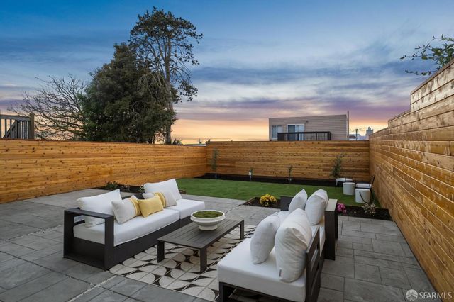 2341 28th Avenue, San Francisco, CA 94116