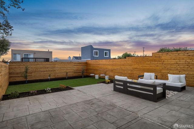 2341 28th Avenue, San Francisco, CA 94116