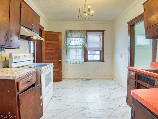 1622 Winchester Avenue, Lakewood, OH 44107