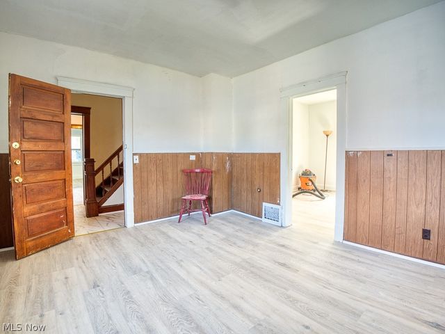 1622 Winchester Avenue, Lakewood, OH 44107