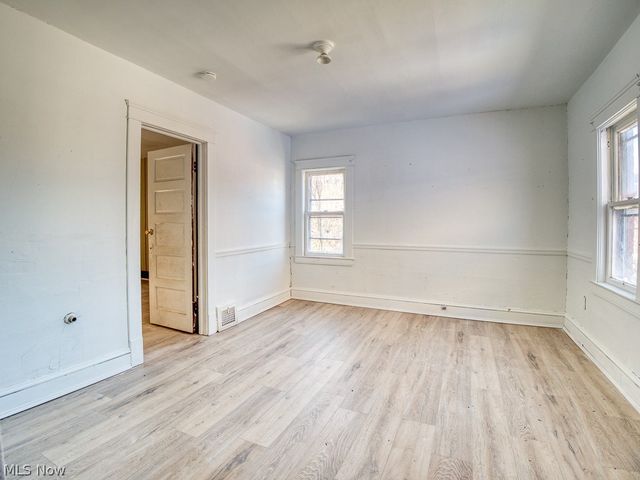 1622 Winchester Avenue, Lakewood, OH 44107