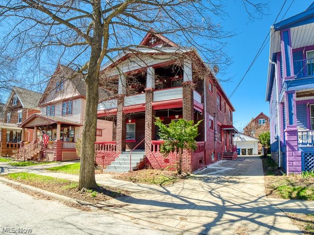 1622 Winchester Avenue, Lakewood, OH 44107