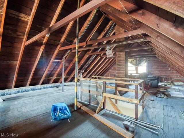 1622 Winchester Avenue, Lakewood, OH 44107