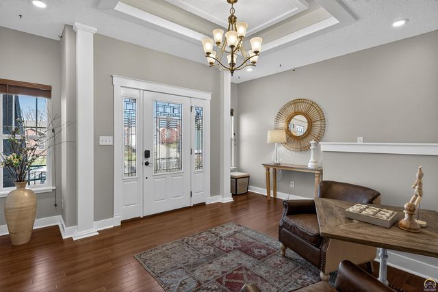 1113 SW Red Oaks CT, Topeka, KS 66615