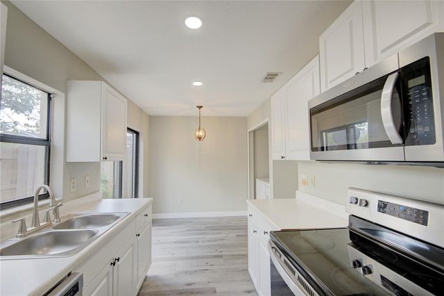 6296 RIVER RUN PLACE 194, Orlando, FL 32807