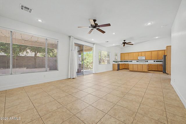 1223 W WALTANN Lane, Phoenix, AZ 85023