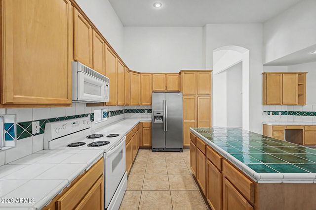 1223 W WALTANN Lane, Phoenix, AZ 85023