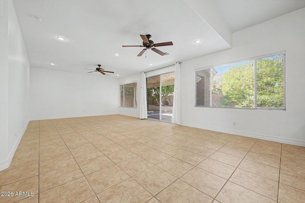 1223 W WALTANN Lane, Phoenix, AZ 85023 — photo 5