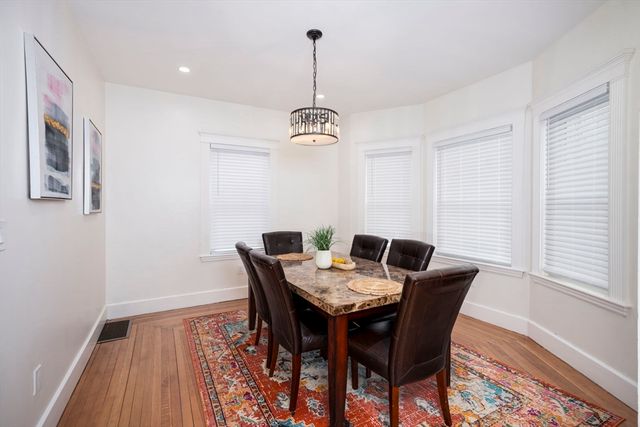 82 Blue Hill Ave, Milton, MA 02186